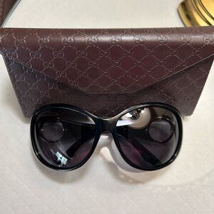 Gucci Black Sunglasses with Gucci Case